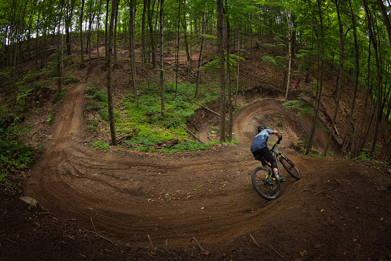 Schwalbe Verkäufe -Schwalbe Verkäufe 2023 0706 CTrahan CWX SS HShoe AirDH 89 Edit scaled 1